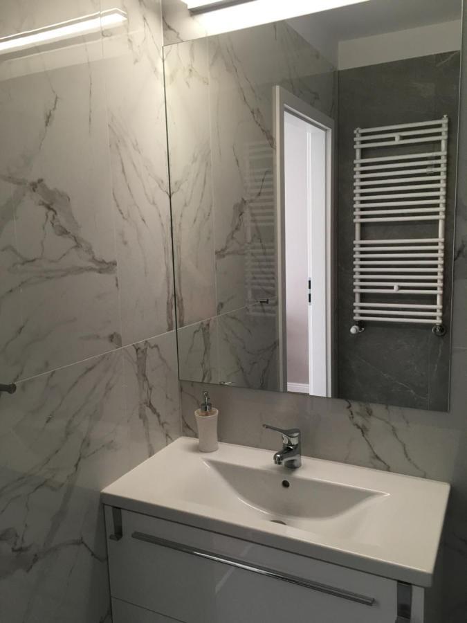 Apartament Przy Obserwatorium&Singielnia Ольштин Екстер'єр фото